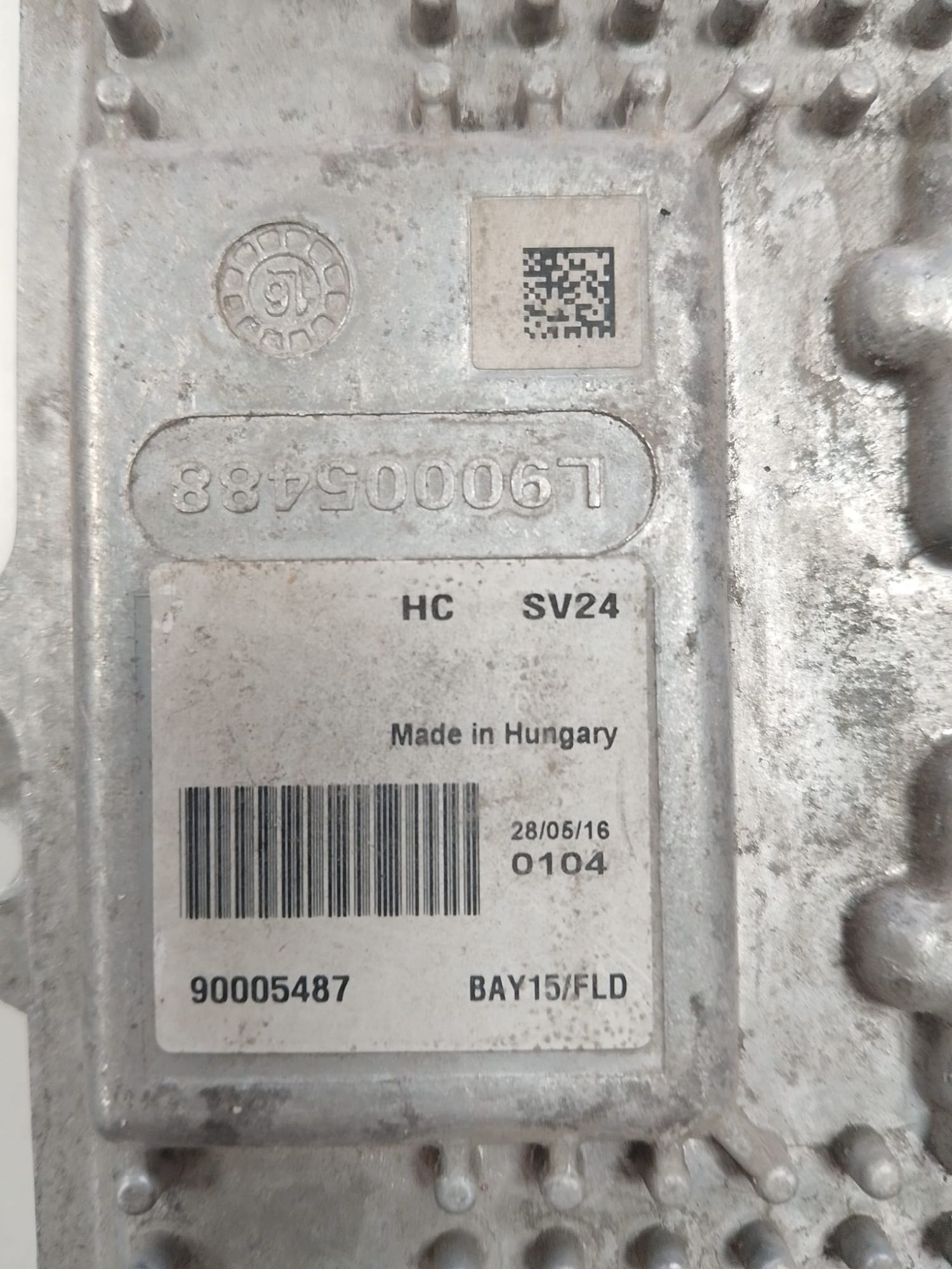 FORD MONDEO FAR BEYN�